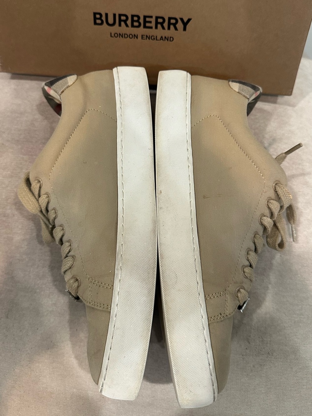 Burberry Sneakers - Picture 5 of 10